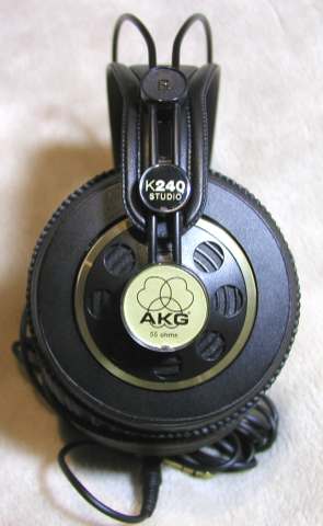 K240-Studio(from rightside)
